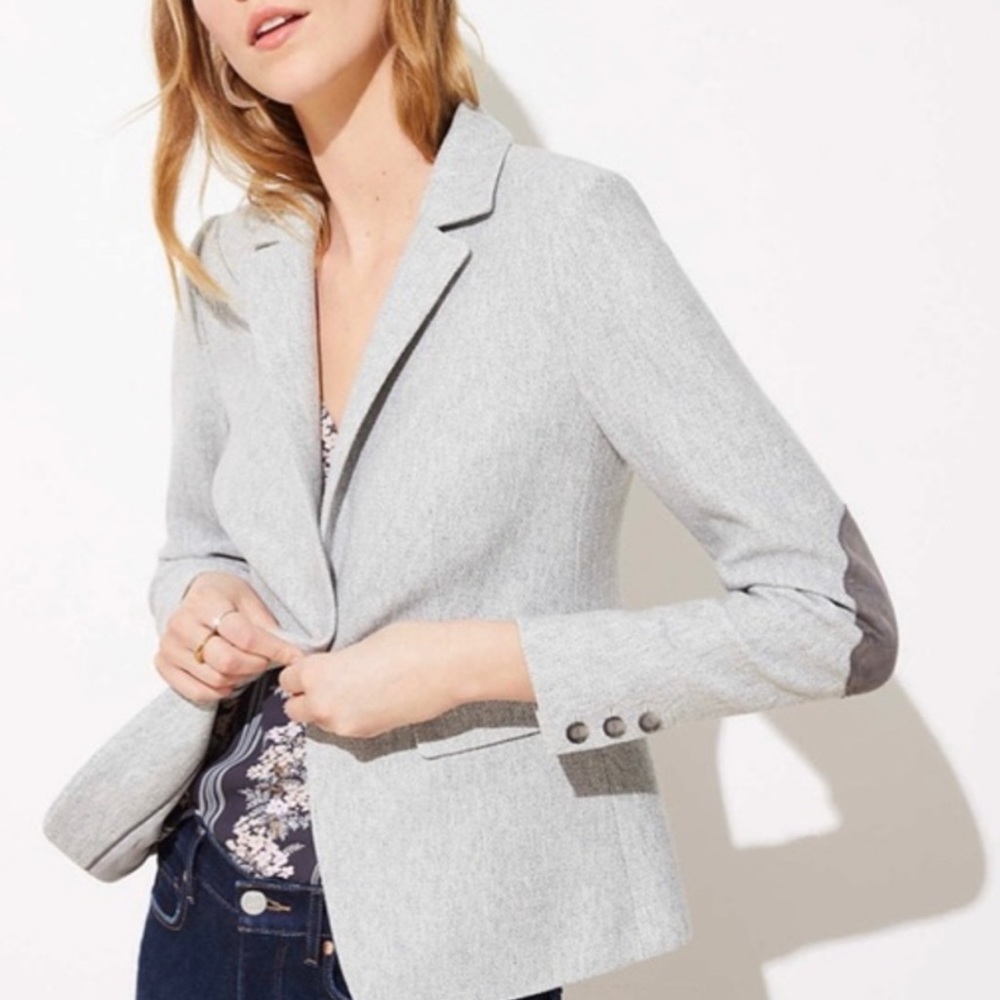 Petite 4 Grey blazer with suede elbow patchwork. Gently used.